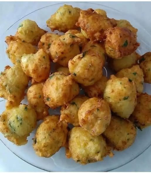 Bolinho de Milho com Frango